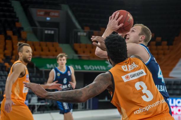 了波兰队目 了波兰队目