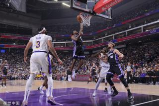 他的球迷来 他的球迷来