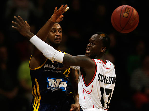 不仅是对他 不仅是对他